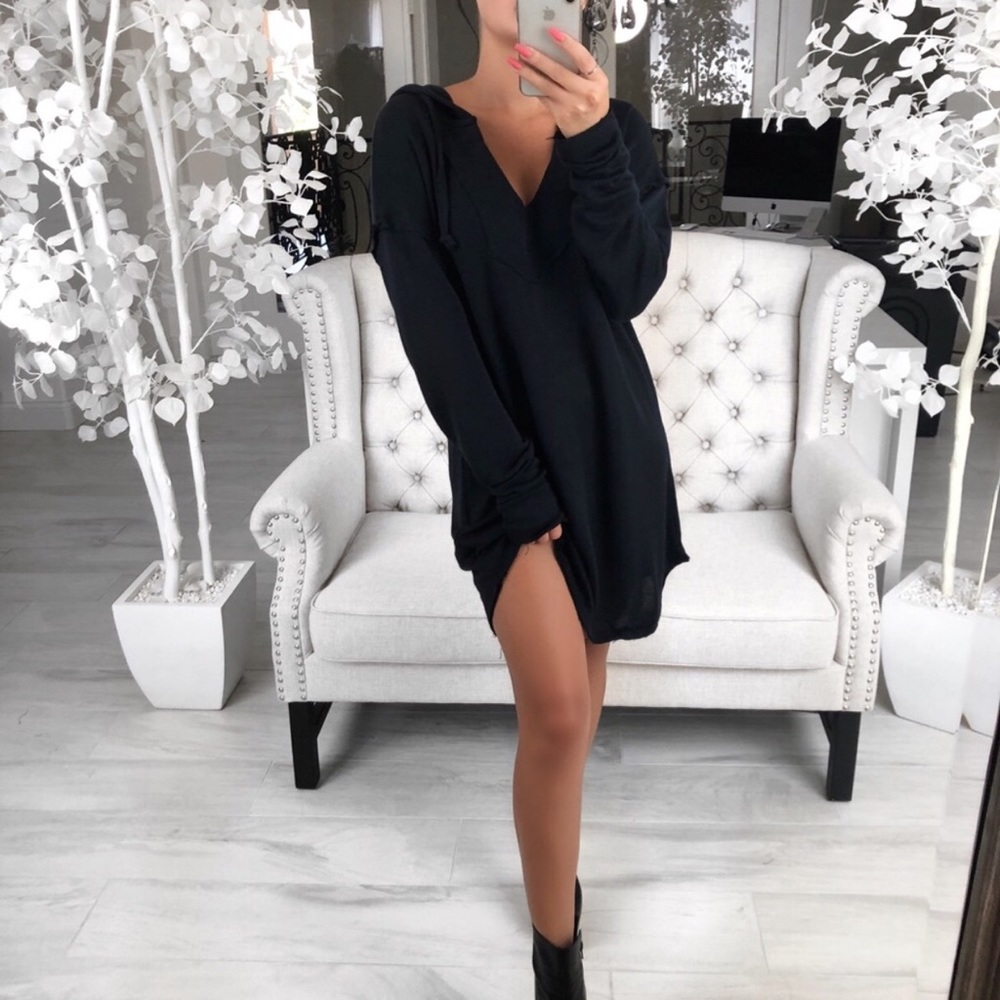 ✨ONE DALE SALE✨ Raven Tunic in Black